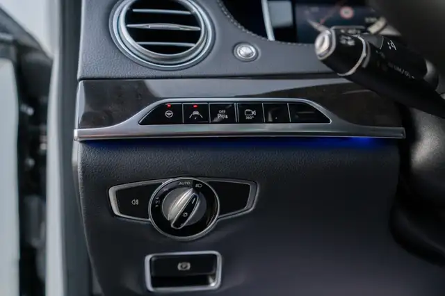 Mercedes-Benz S-Class view 11