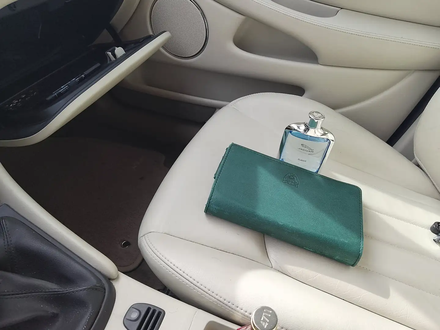 Jaguar X-Type X-Type 2.5 V6 Executive Grau - 2
