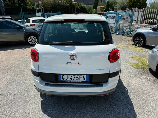 Fiat 500l view 6