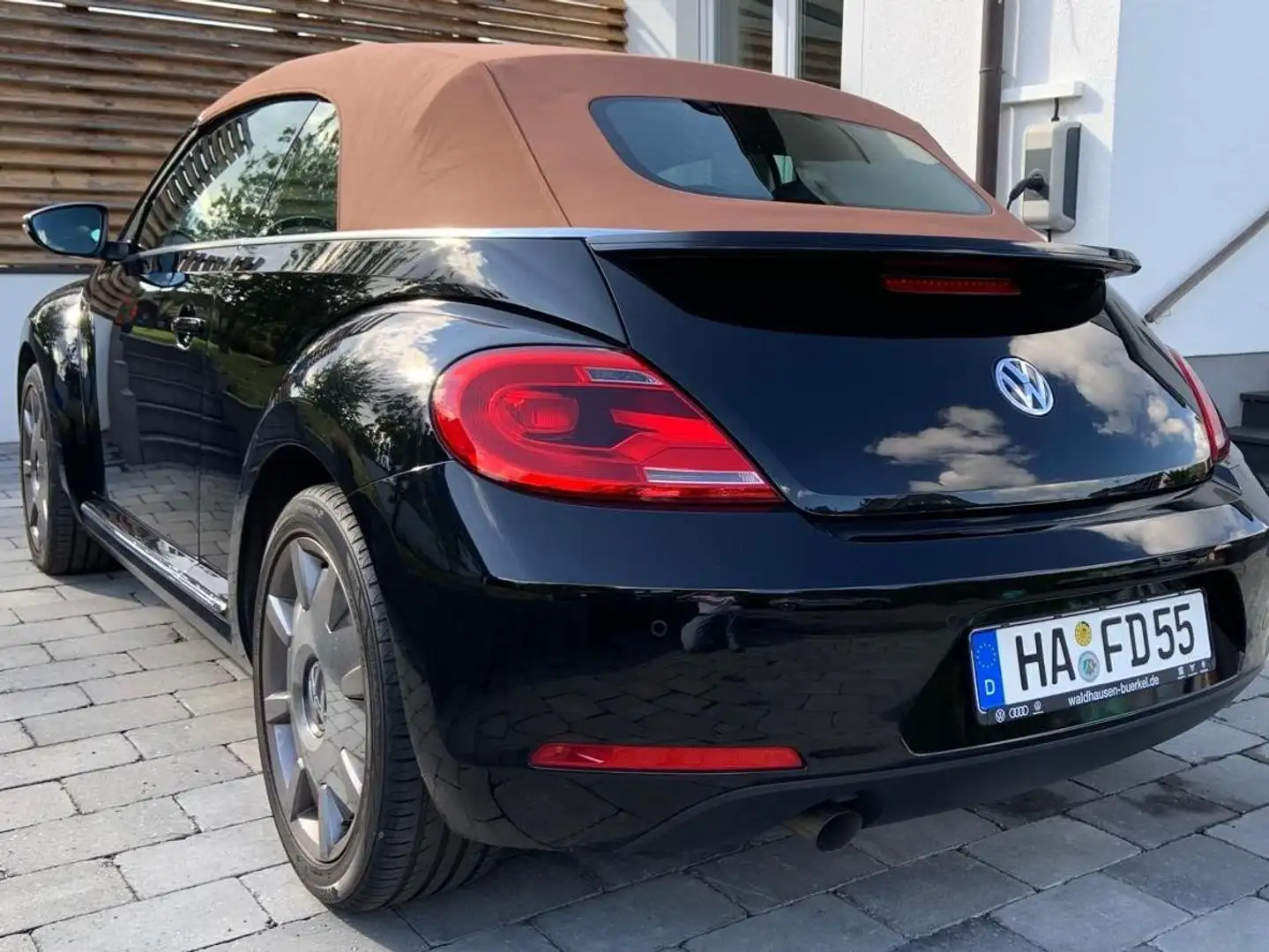 Volkswagen Beetle Beetle Cabriolet 1.2 TSI (BlueMotion Tech) Karmann Schwarz - 1