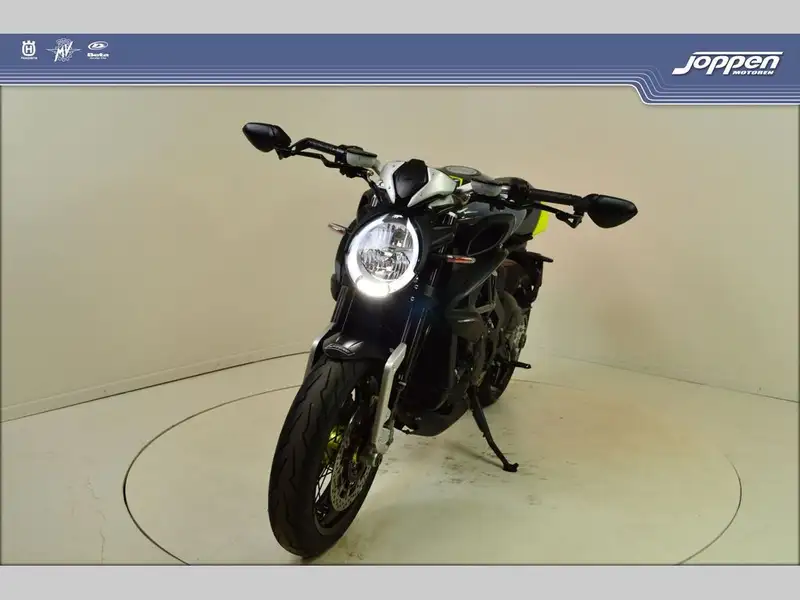 MV Agusta Dragster - foto 3