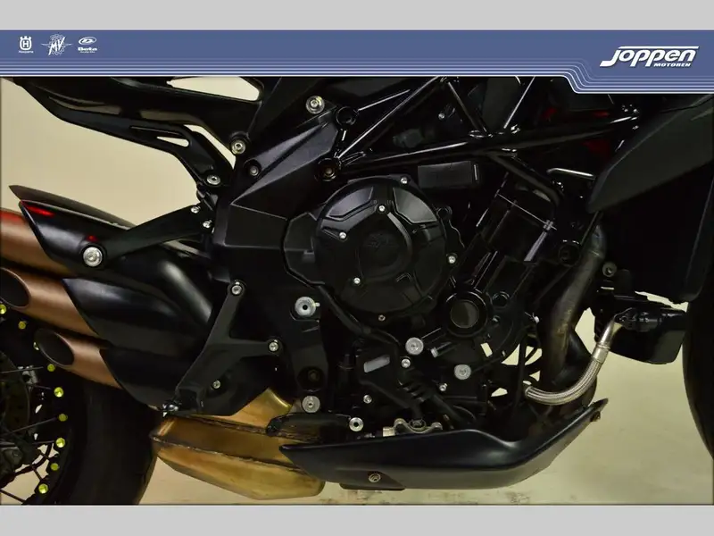 MV Agusta Dragster - foto 8