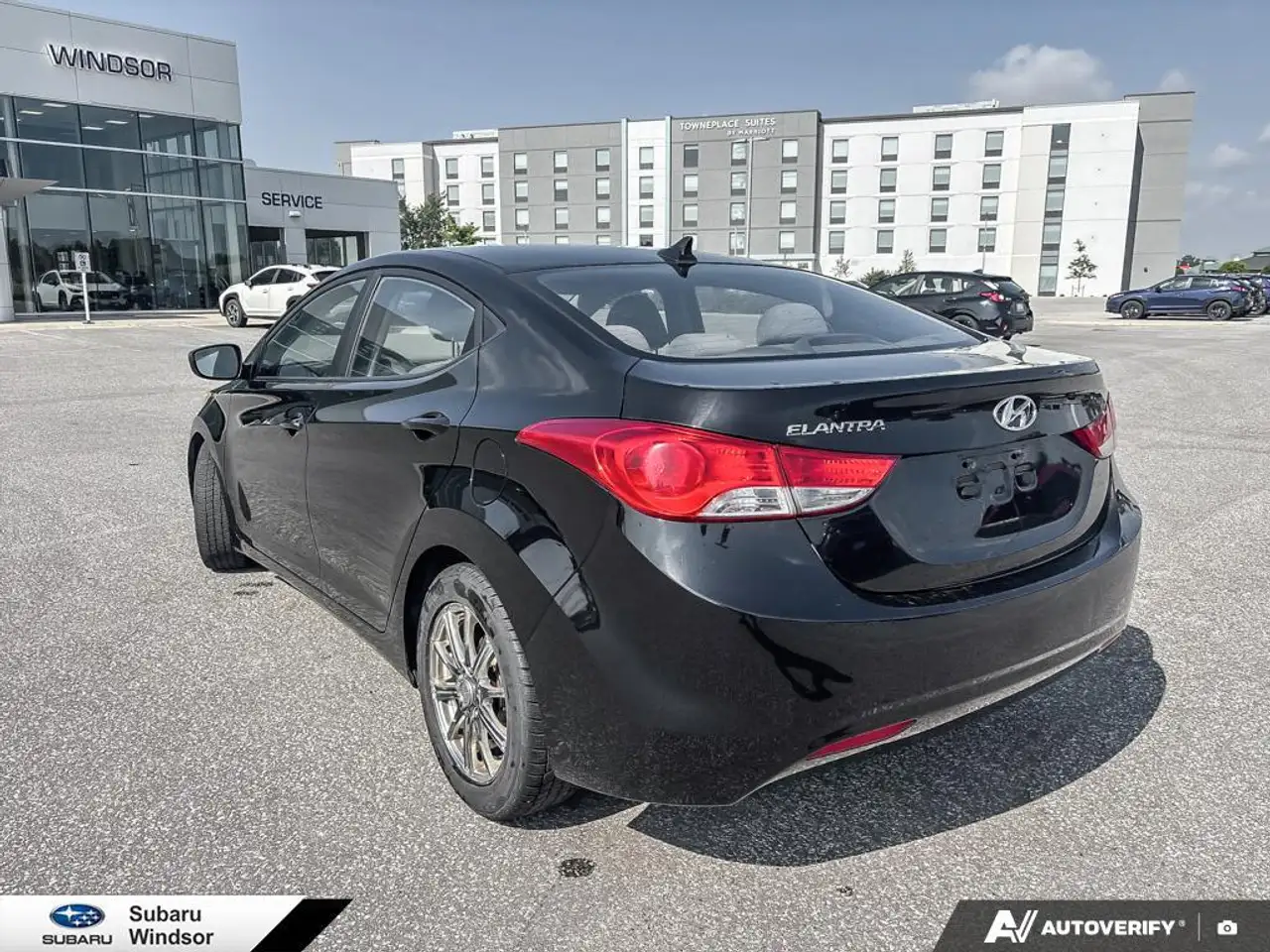 Hyundai ELANTRA fotografie Hyundai ELANTRA
