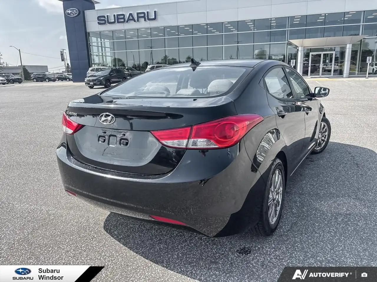 Hyundai ELANTRA fotografie Hyundai ELANTRA