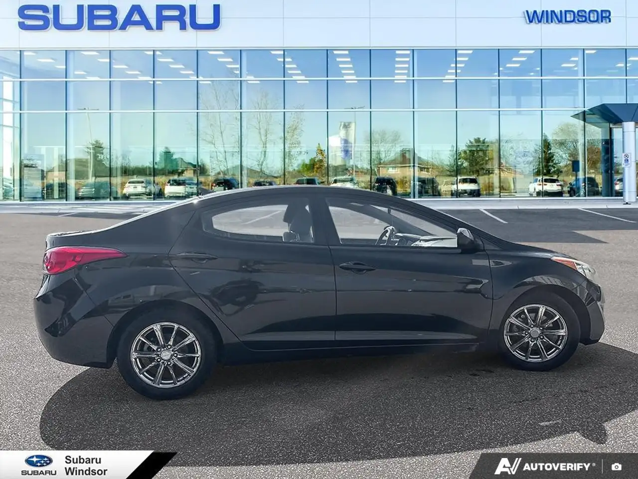 Hyundai ELANTRA fotografie Hyundai ELANTRA
