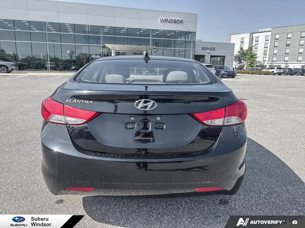 Hyundai ELANTRA fotografie Hyundai ELANTRA