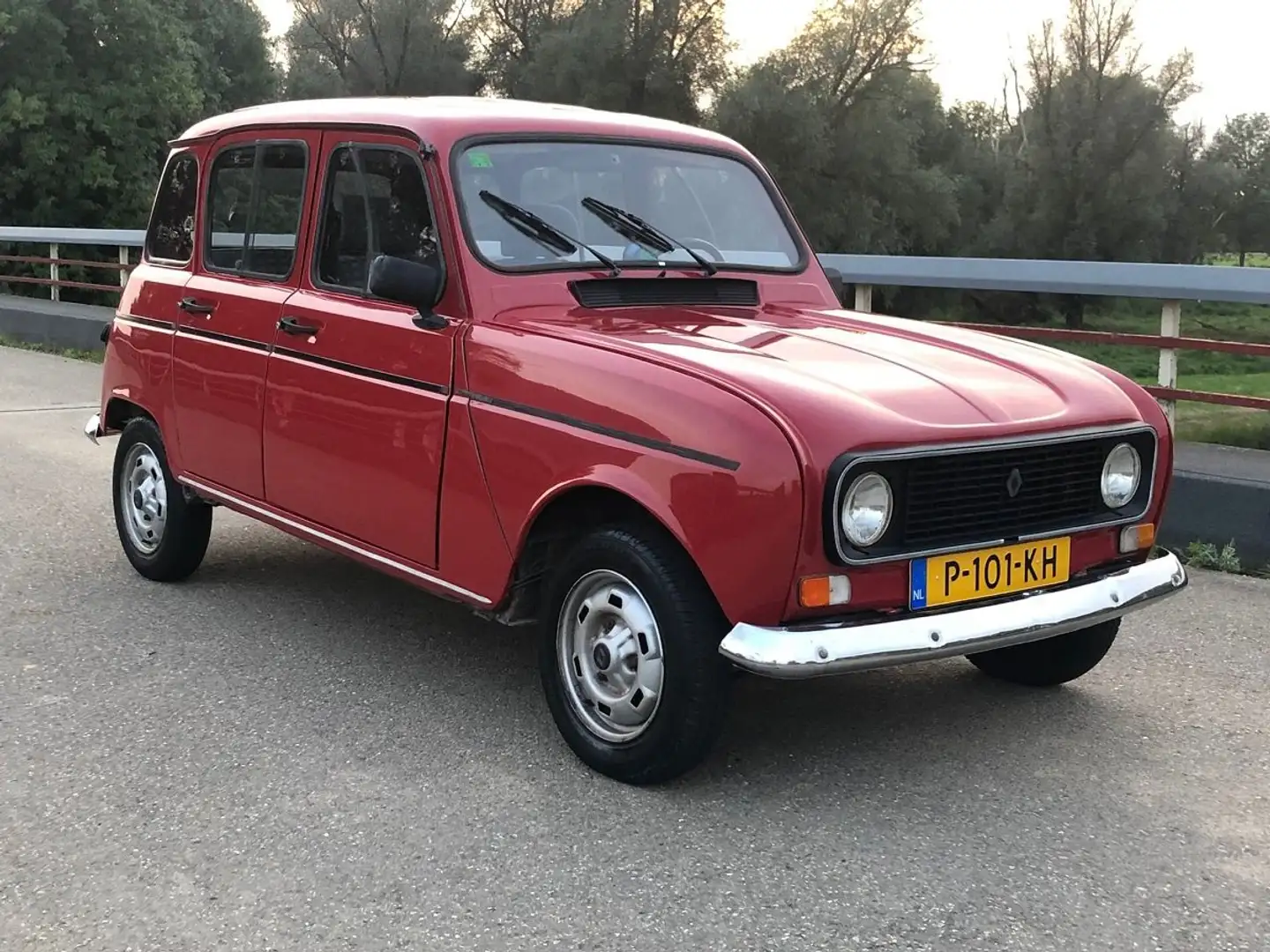 Renault R 4 TL Kırmızı - 1