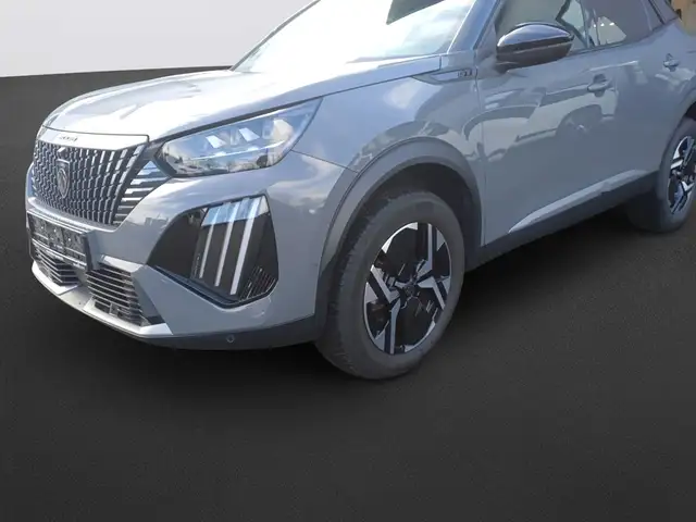 Peugeot 2008 view 11