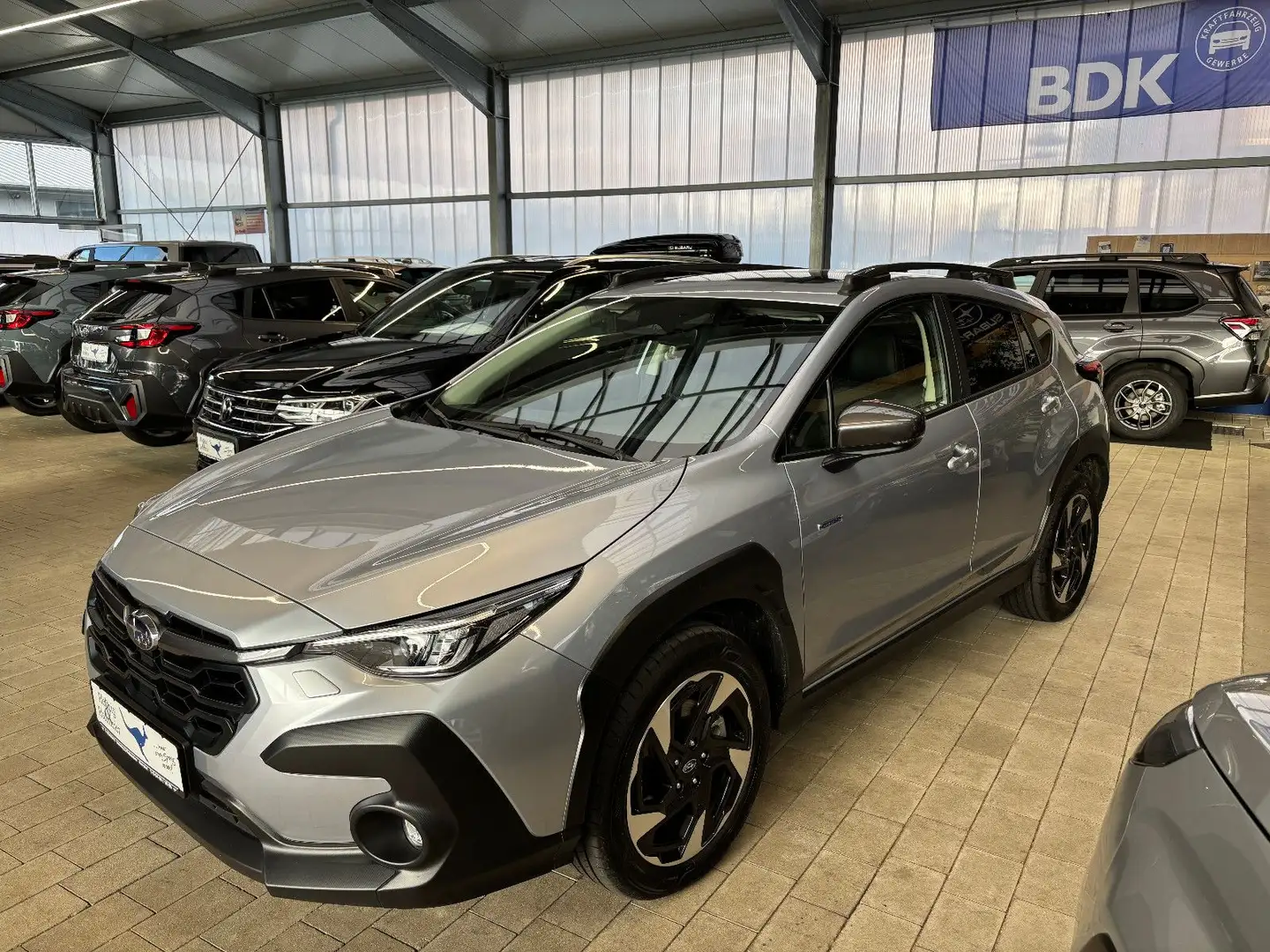 Subaru Crosstrek Platinum Silber - 2