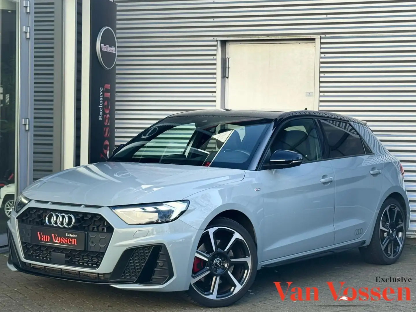 Audi A1 Sportback 40 TFSI Edition One 3X S-Line|Camera|B&O Grijs - 1