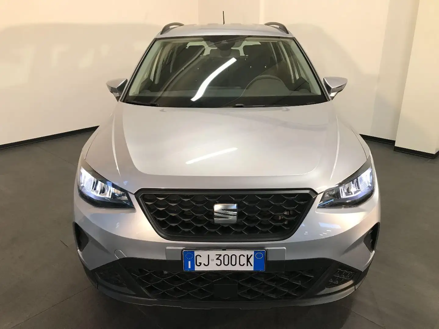 SEAT Arona 1.0 EcoTSI Reference Gris - 2