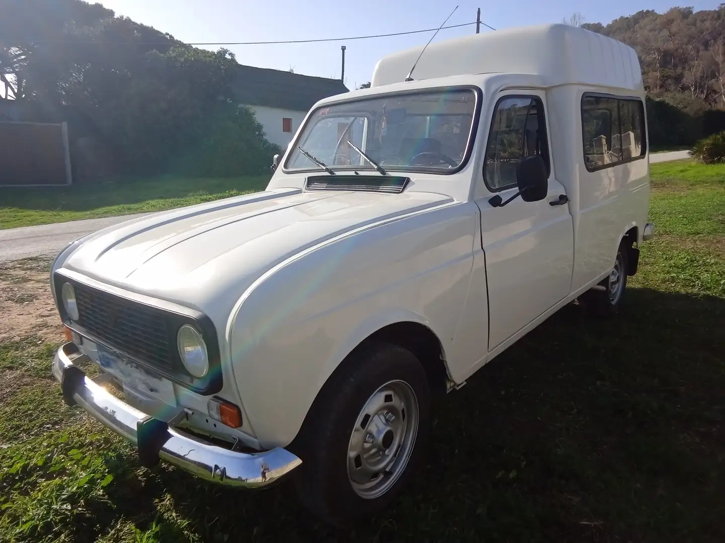 Renault R 4 R 4 F6 Kombi - TÜV/H-Zulassung NEU - AHK Weiß - 2