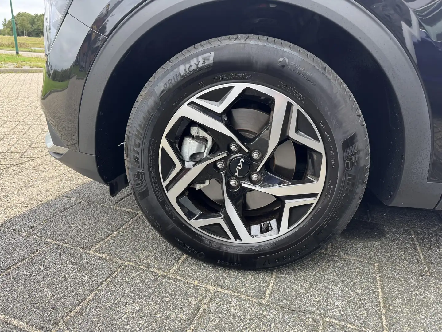 Kia Sportage 1.6 T-GDi MHEV ComfortLine | Trekhaak | Eerste Eig Zwart - 2