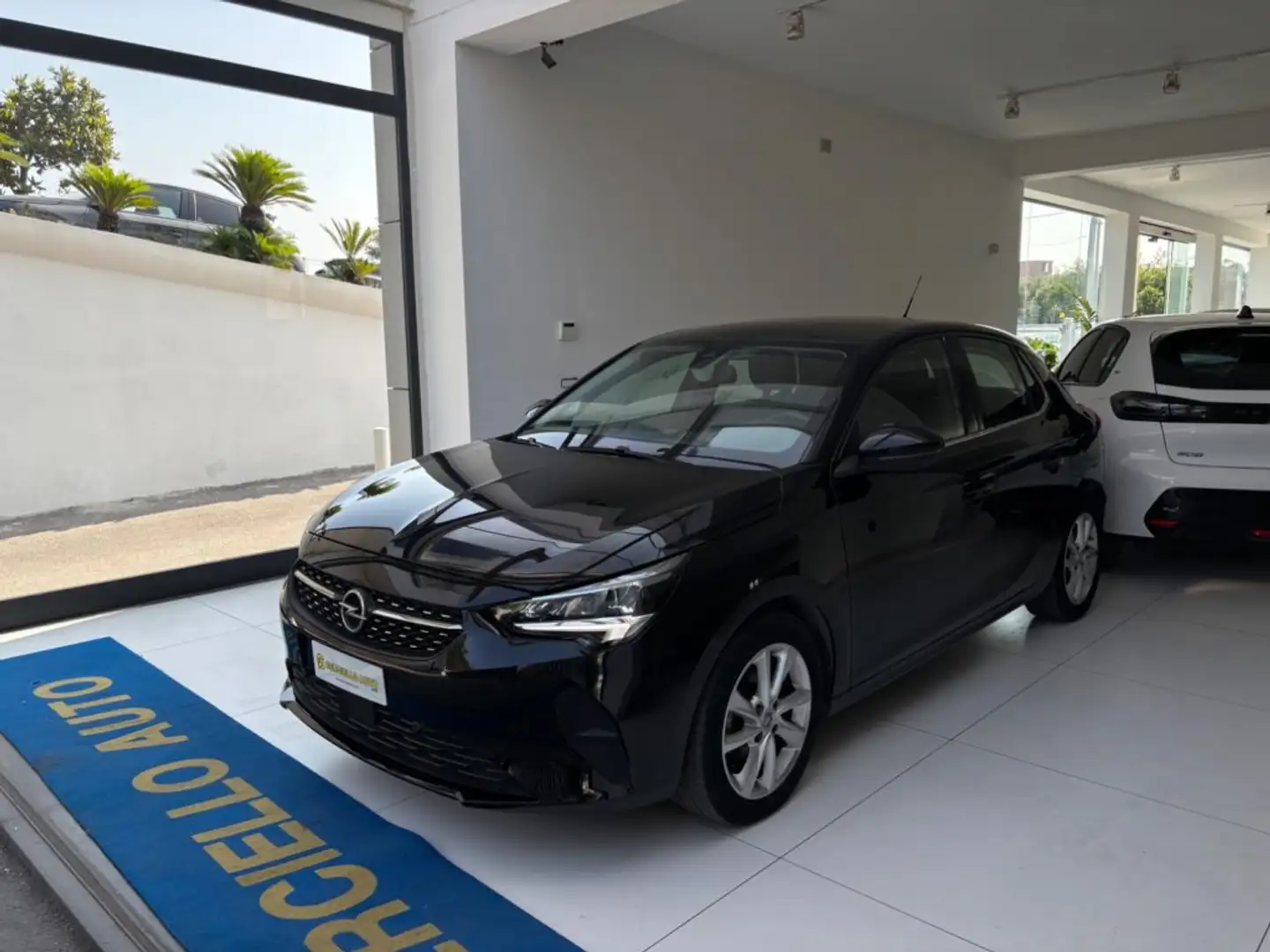 Opel Corsa 1.2 Elegance anche per neo patentati da €158,00 Zwart - 1