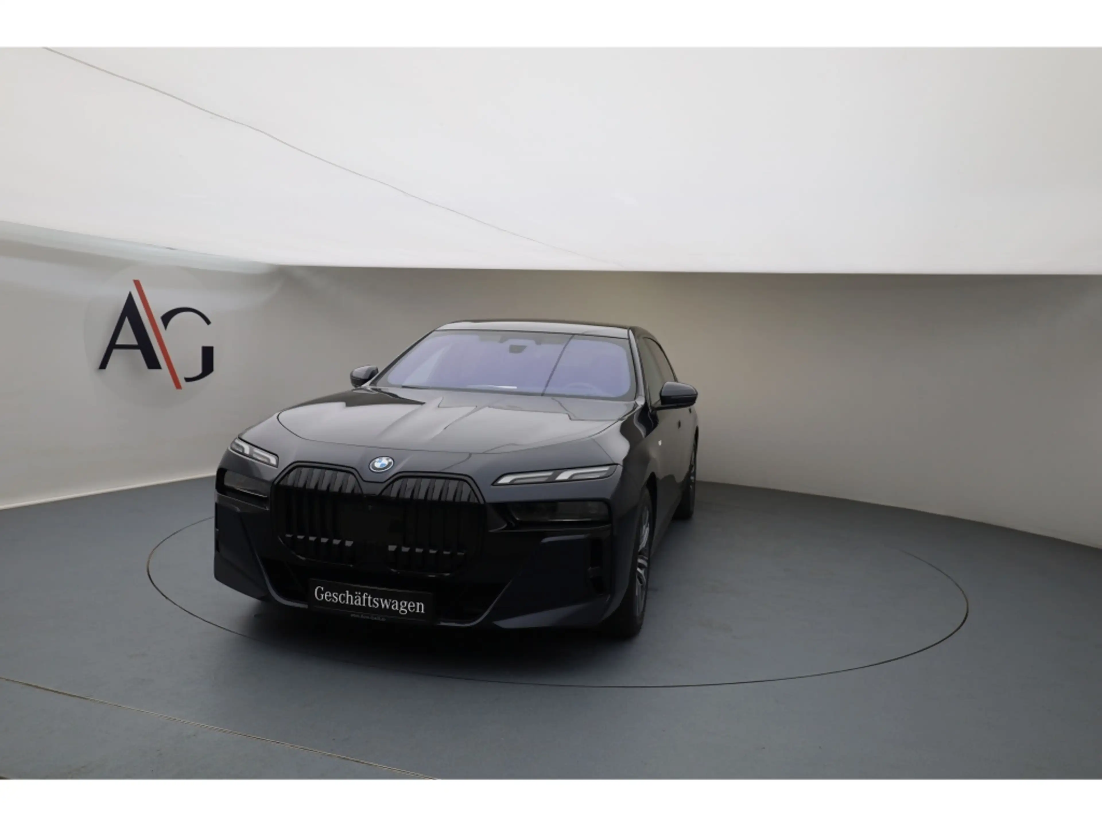 BMW i7 M60 xDrive M CinemaScreen Bowers Nappa HuD Soft — photo 8