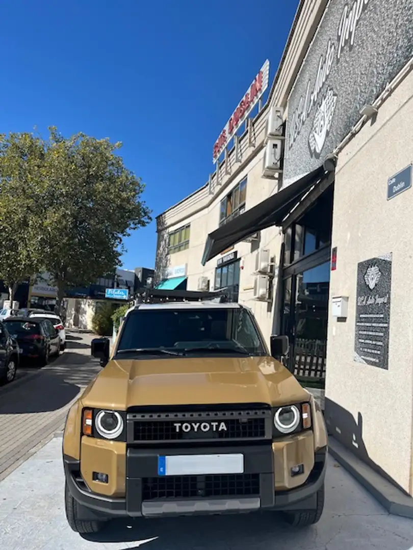 Toyota Land Cruiser 250 First Edition Aut. Beige - 2