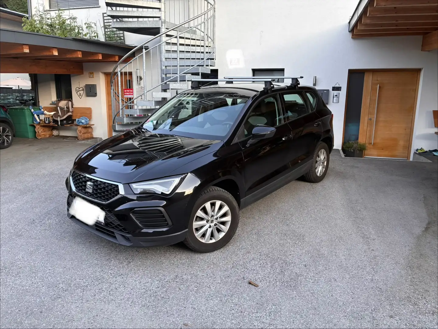 SEAT Ateca Ateca 1,0 Reference TSI Reference Schwarz - 2
