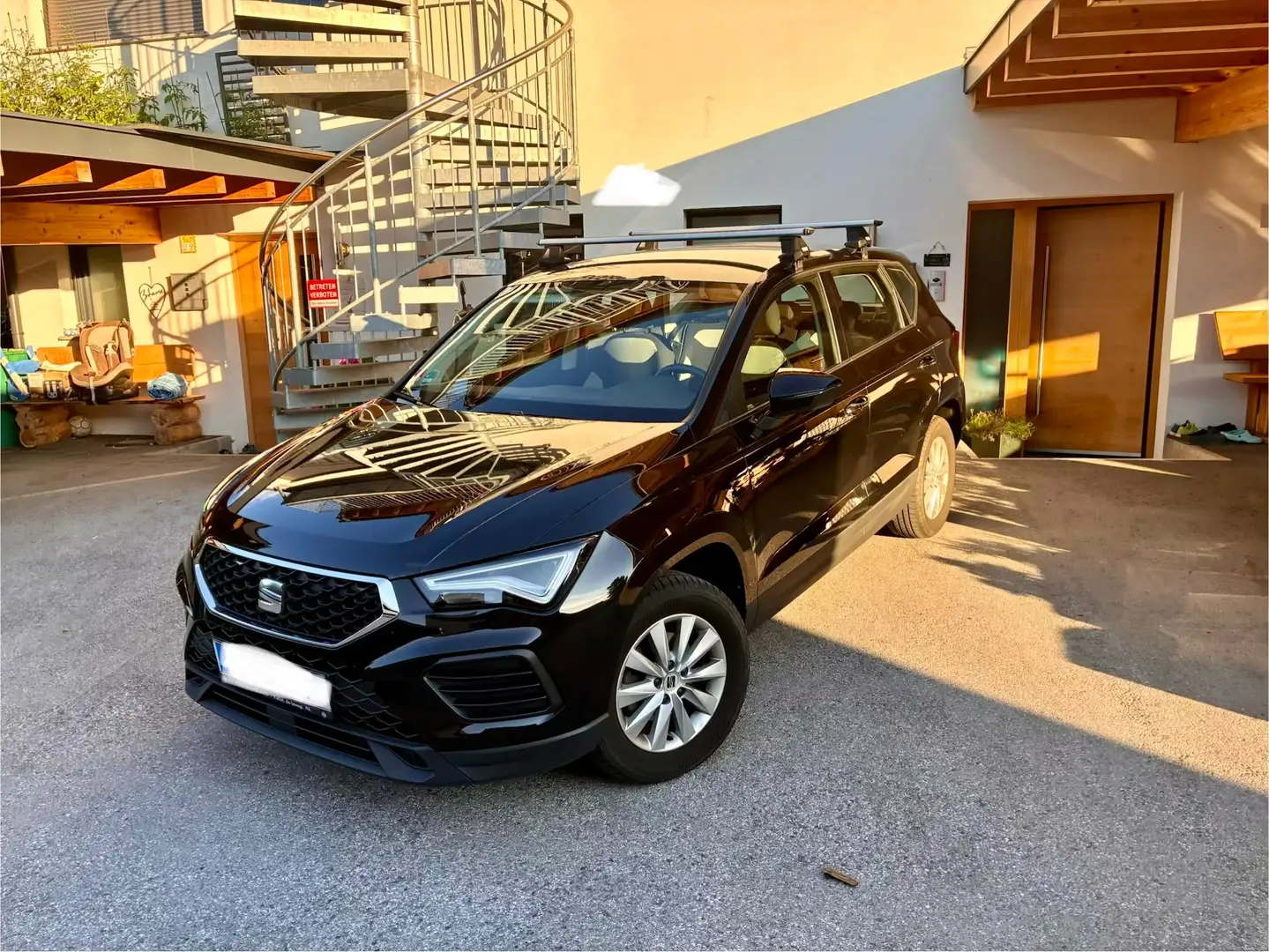 SEAT Ateca Ateca 1,0 Reference TSI Reference Schwarz - 1