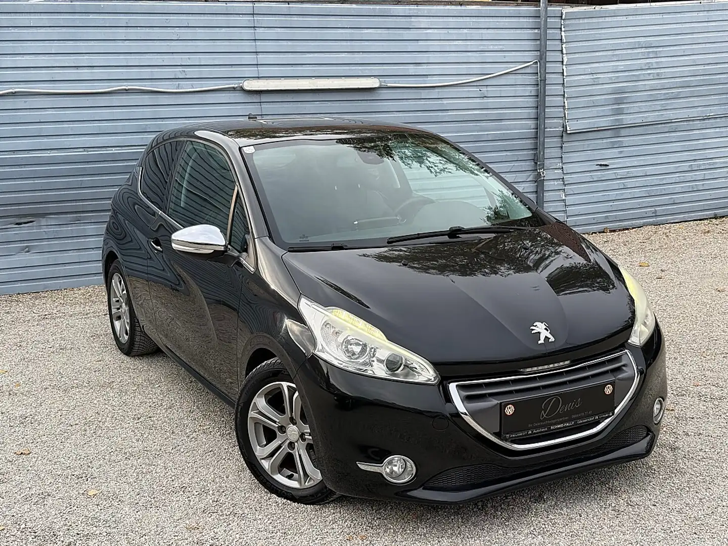 Peugeot 208 1.6 VTi 120 Schwarz - 1