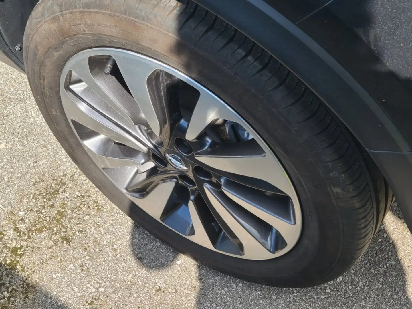 Opel Mokka X 1,6 Innovation Grau - 2