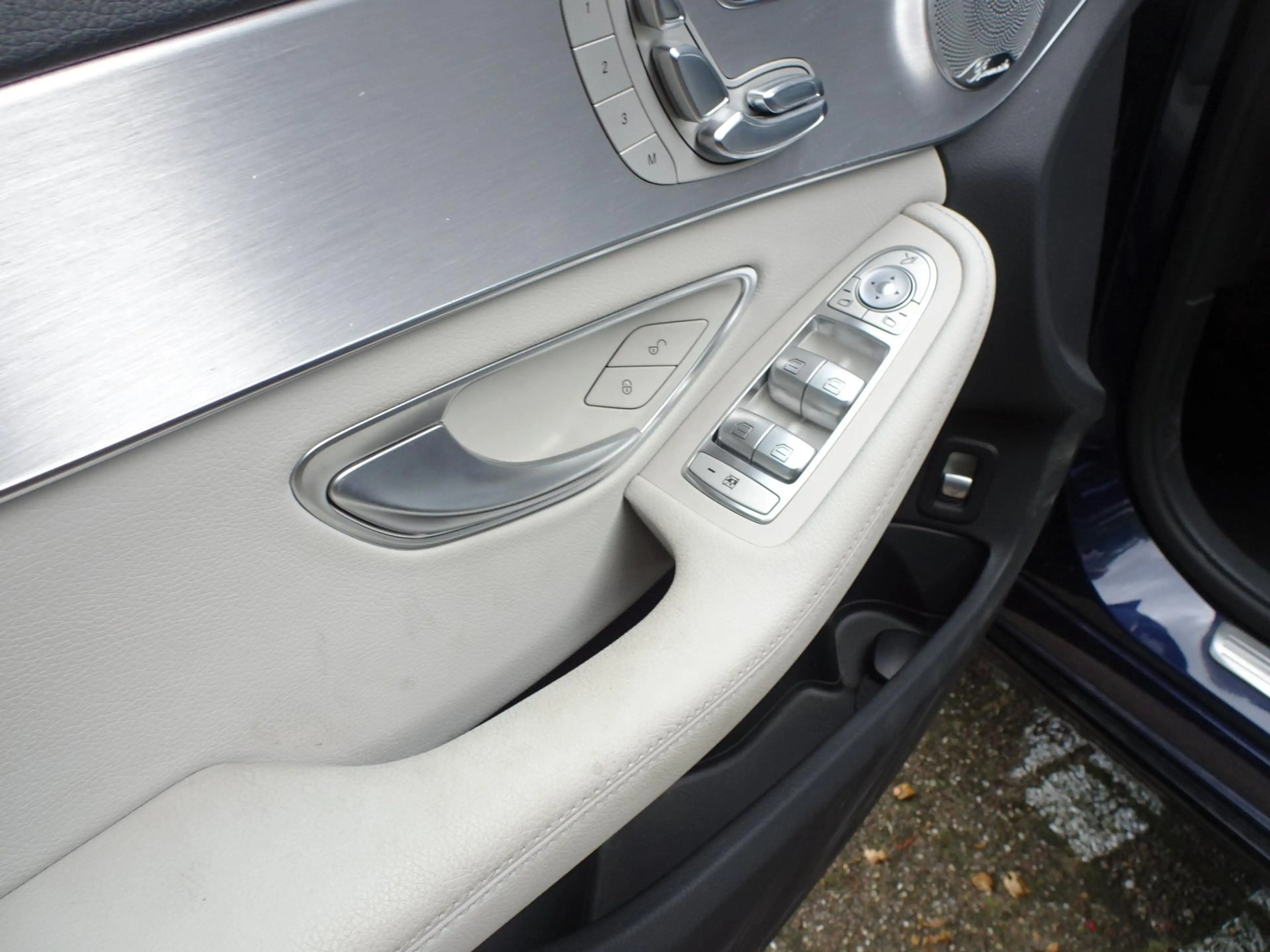 Mercedes-Benz C 350 E T 7G-Tronic PrimiumPlus Avantgarde Hybrid — photo 15