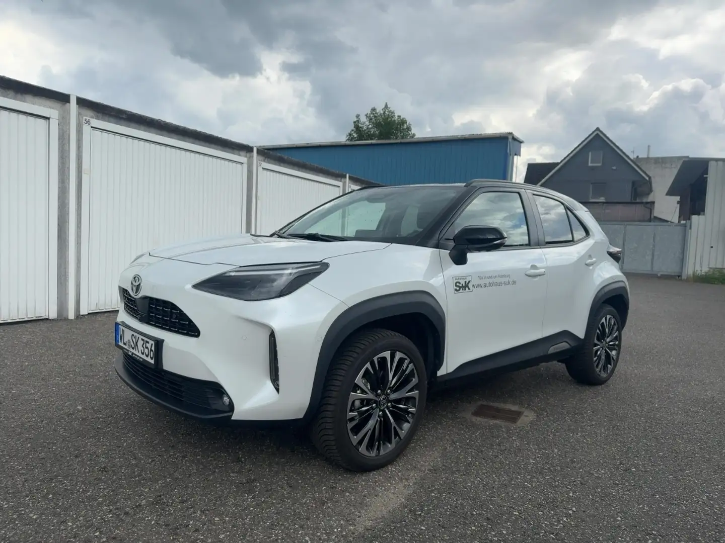 Toyota Yaris Cross 1,5-l-VVT-iE Hybrid ABS Fahrerairbag Biały - 1