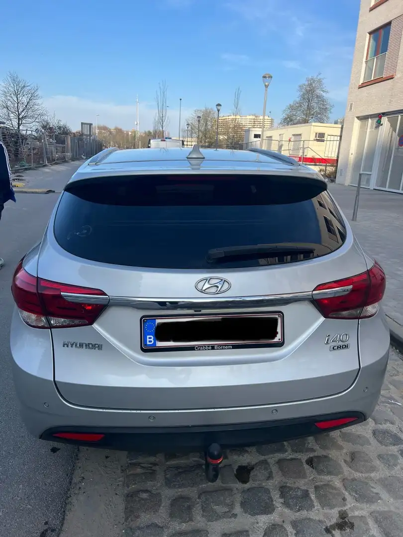 Hyundai i40 Kombi 1.7 CRDi DCT Premium - 2