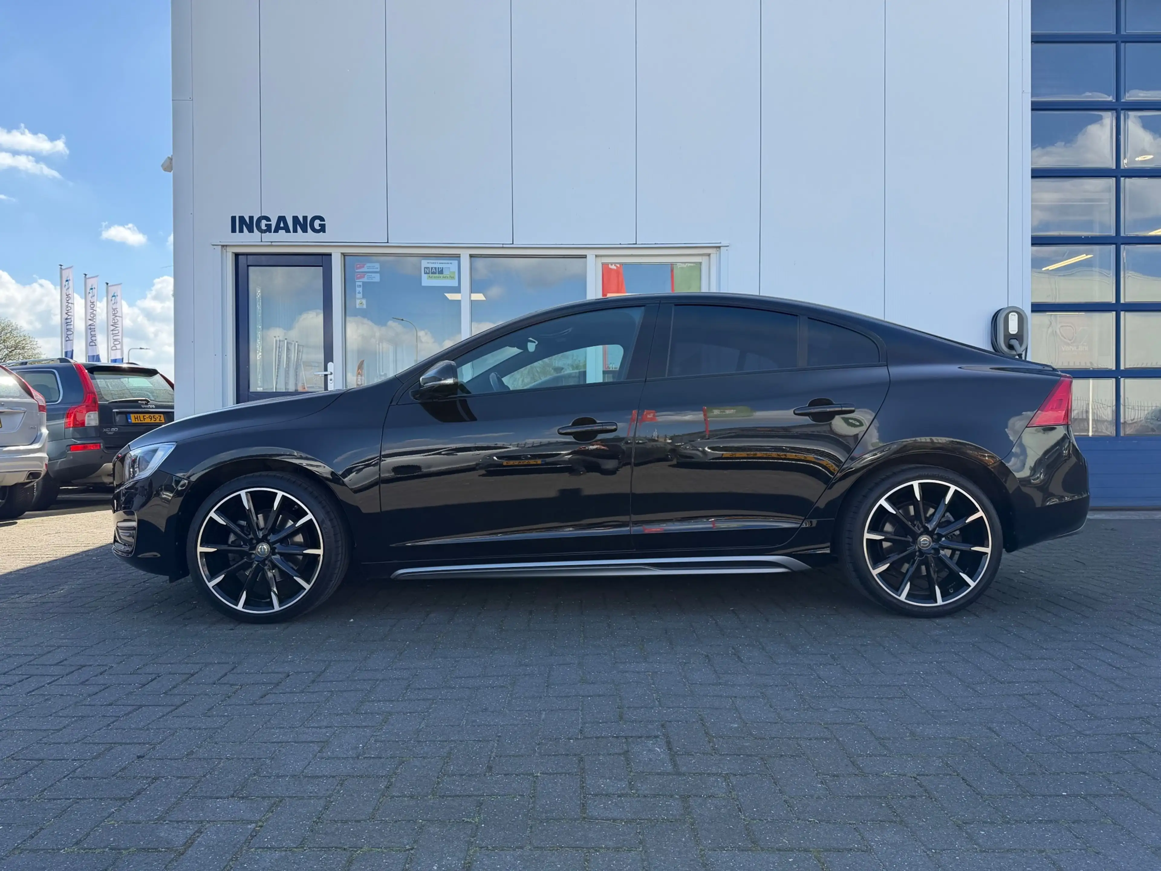 Volvo S60 2.0 T4 Polar+ Dynamic — photo 8