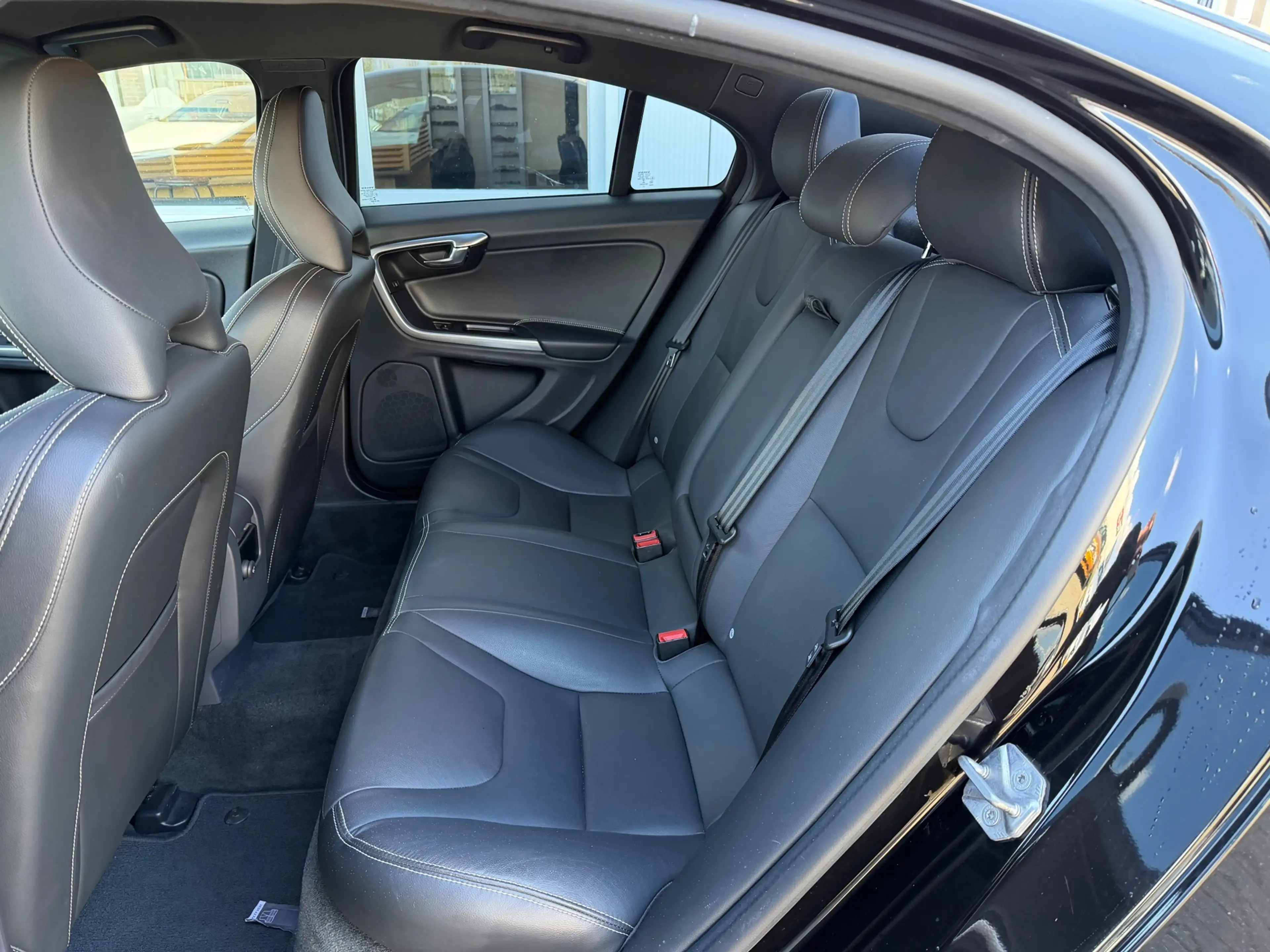 Volvo S60 2.0 T4 Polar+ Dynamic — photo 15