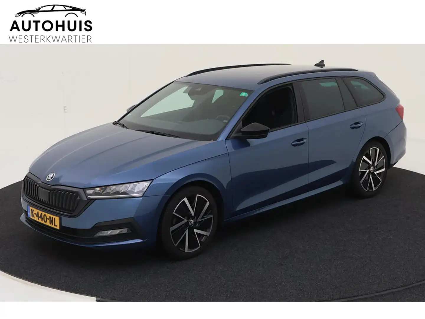 Skoda Octavia Combi 1.0 e-TSI 110pk DSG Sport Business Edition P Blauw - 1