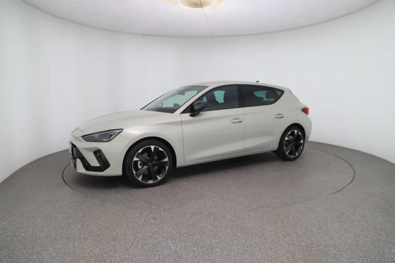 CUPRA Leon 1.5 TSI ACT Grau - 2
