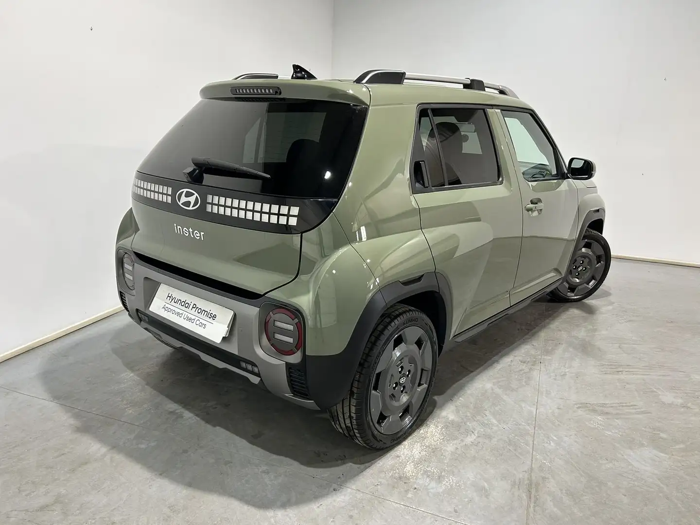 Hyundai Inster Cross 49kWh Maxx 115 Verde - 2