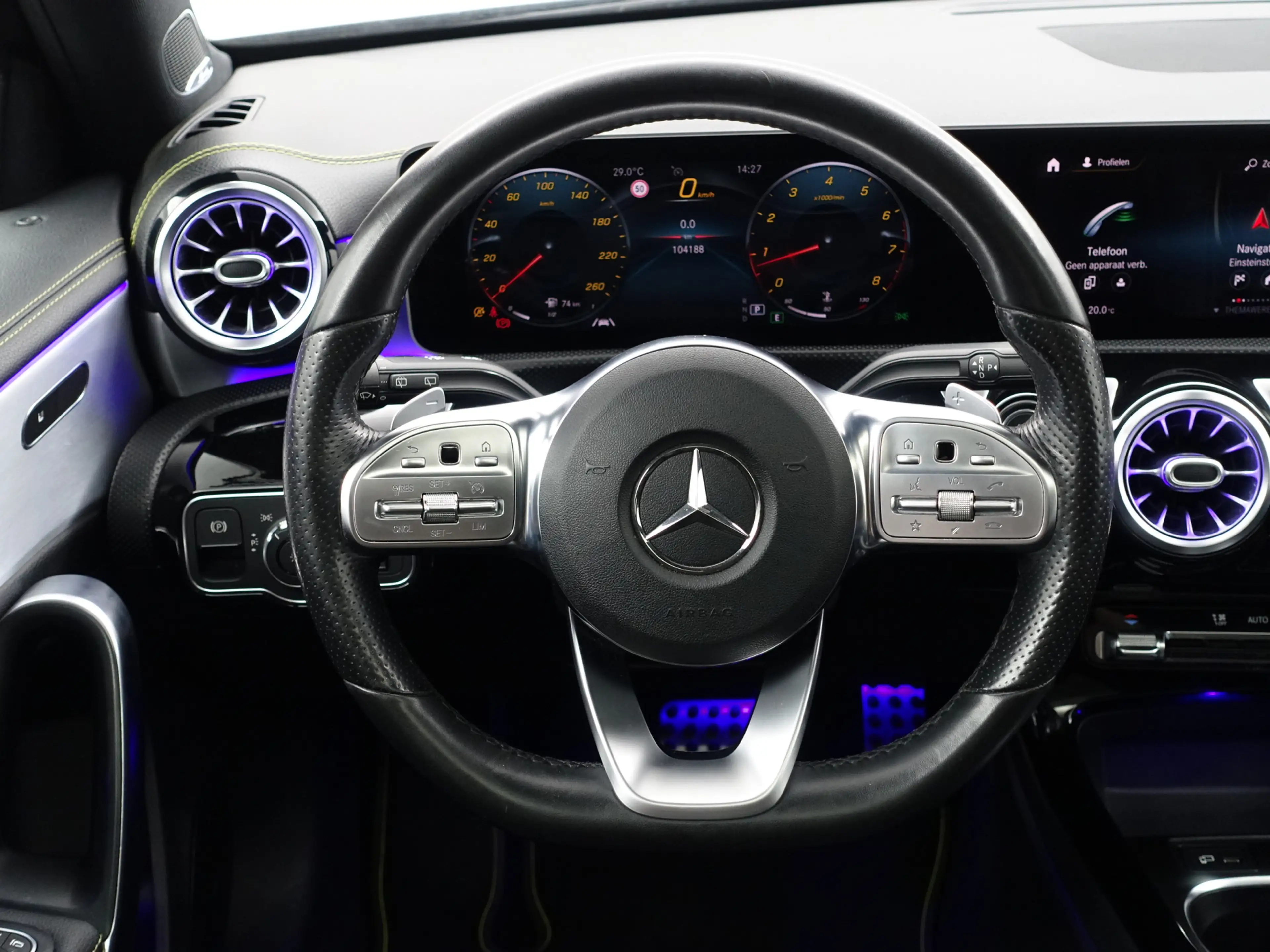 Mercedes-Benz A 250 AMG Yellow Art Aut- Panoramadak, Burmester Audio, — photo 13