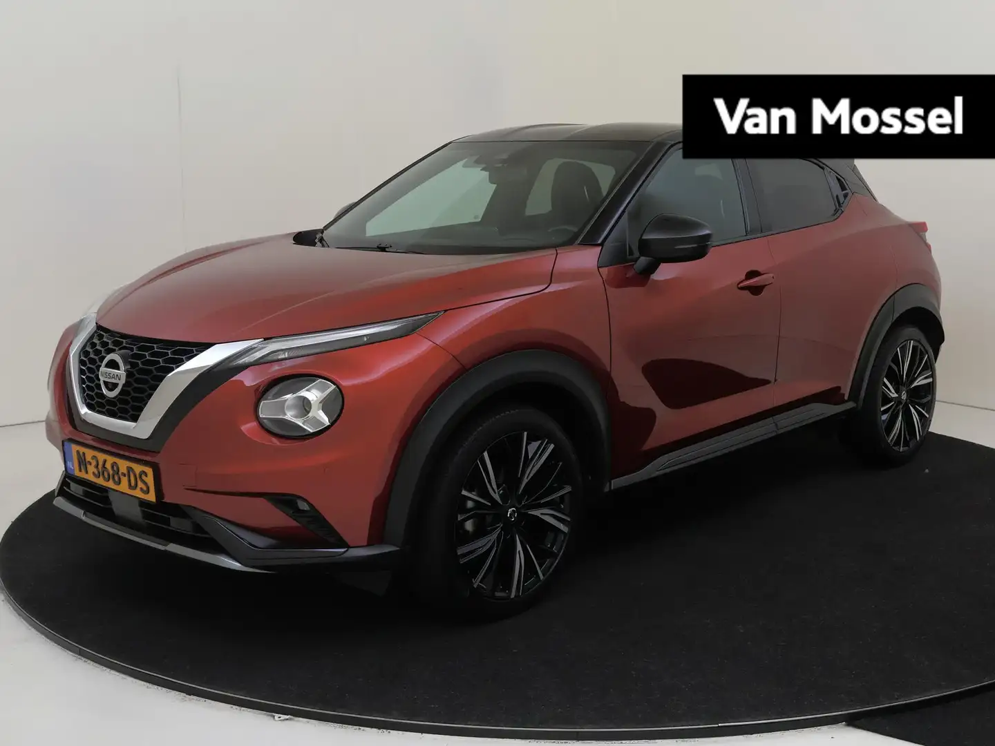 Nissan Juke 1.0 DIG-T N-Design | Leder | Bose audio | Camera's Rouge - 1