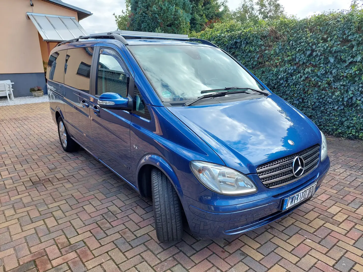 Mercedes-Benz Viano Viano 3.0 CDI lang Automatik Modrá - 1