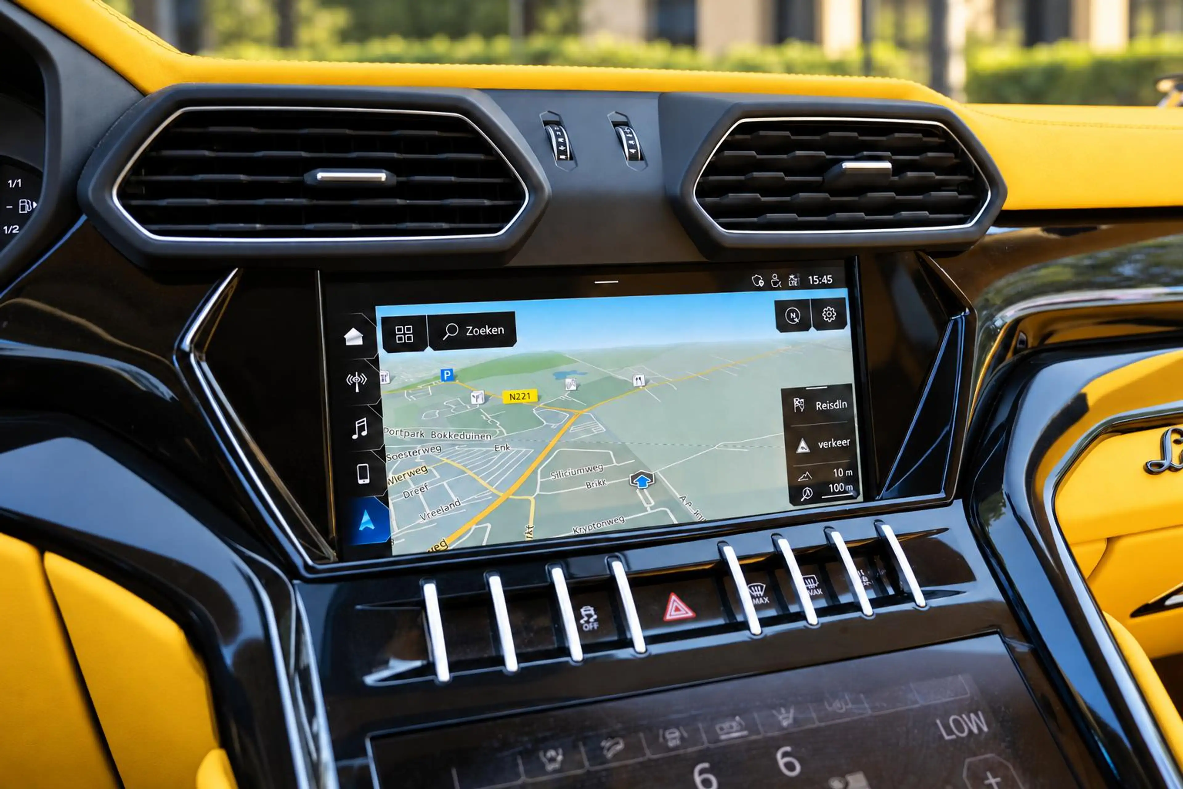Lamborghini Urus 4.0 V8 |MANSORY Venatus EVO S P900 1 of 1|Pano|HUD — photo 17