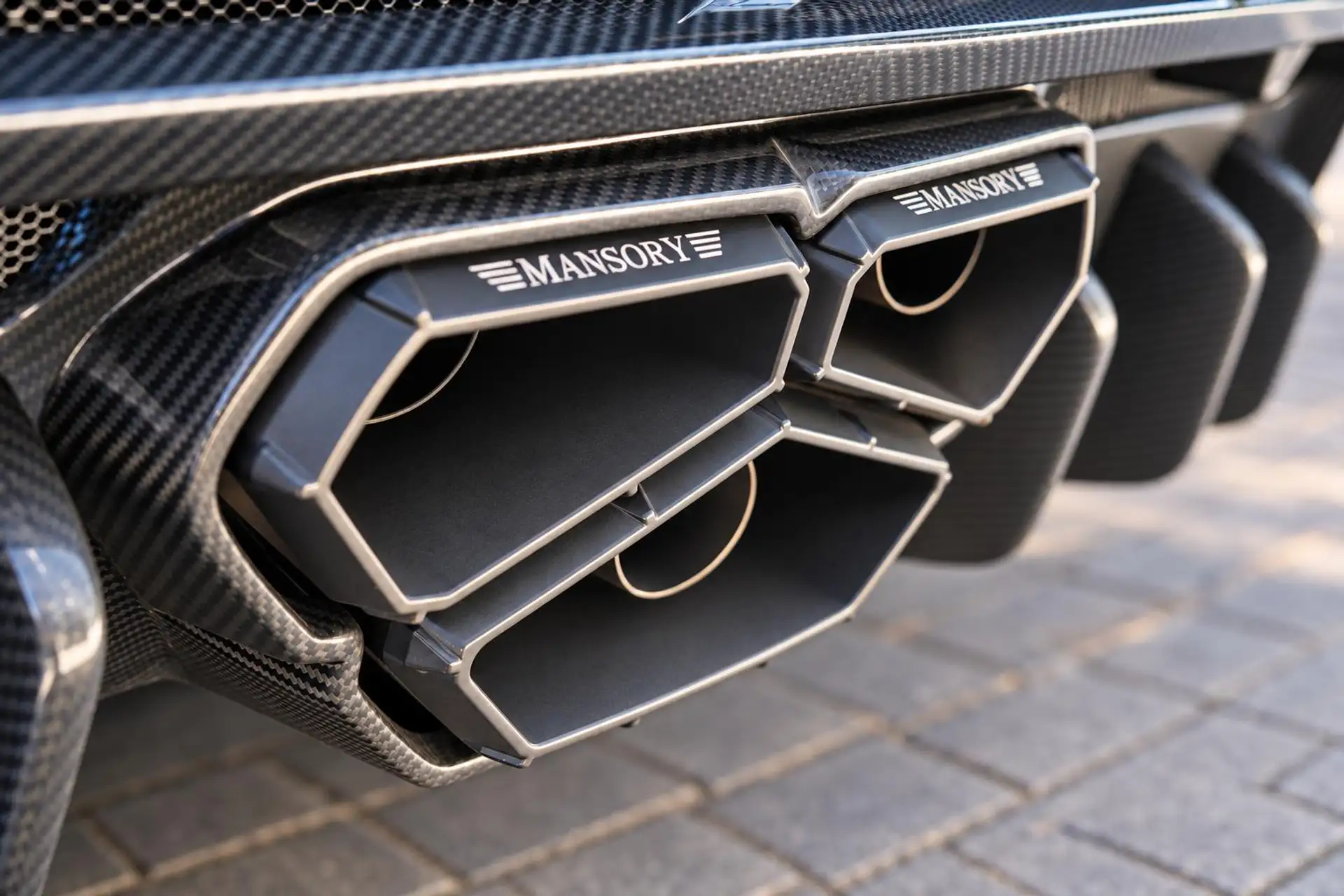 람보르기니 우루스 4.0 V8 Biturbo 2019 블랙 사진 5