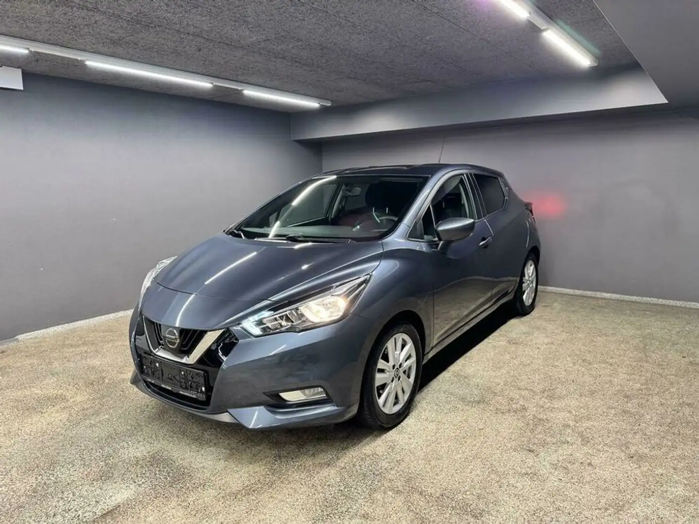 Nissan Micra N-WAY Gris - 1