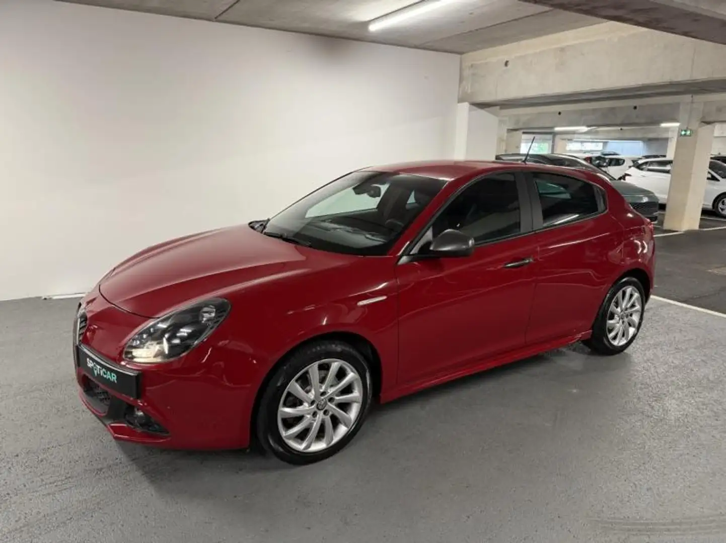 Alfa Romeo Giulietta 1.4 TB MultiAir 150ch Lusso Stop\u0026Start Rouge - 1