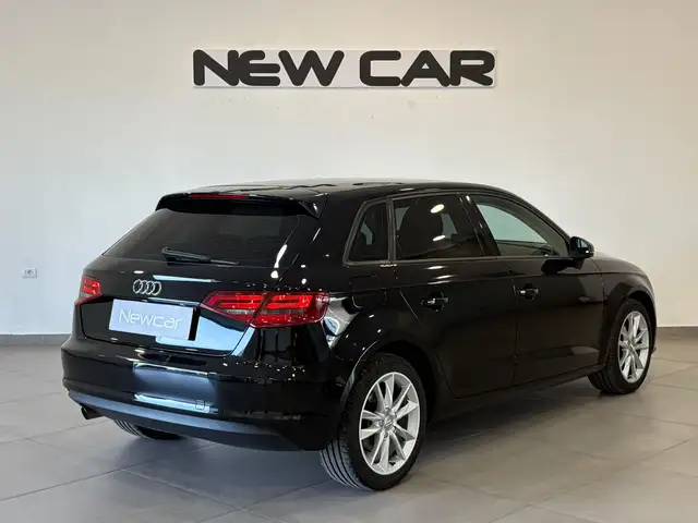 Audi A3 view 7