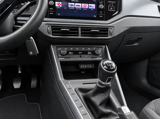 Volkswagen Polo view 16