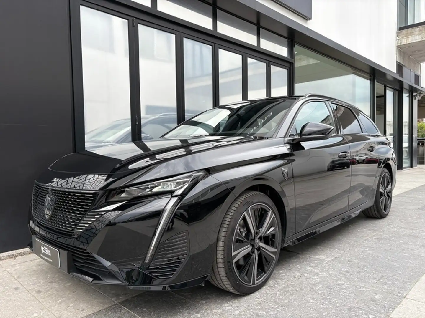 Peugeot 308 SW 1.5 BlueHDi GT Schwarz - 1