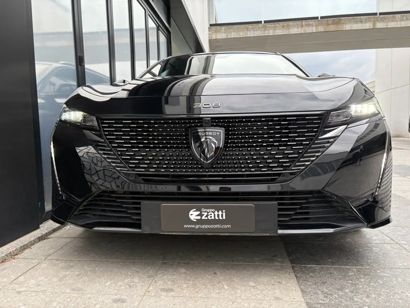 Peugeot 308 SW 1.5 BlueHDi GT Schwarz - 2