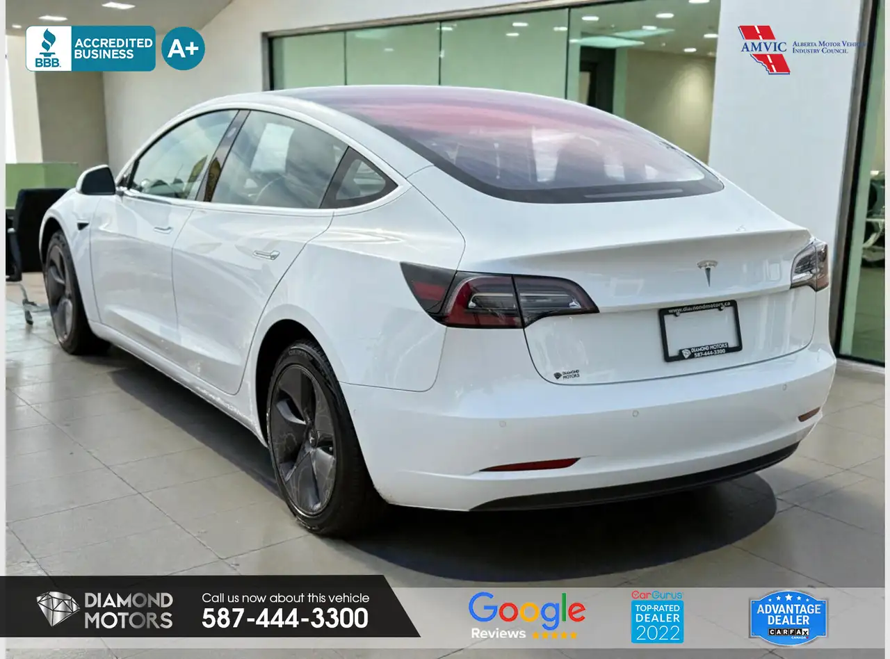 Tesla Model 3 photo Tesla Model 3