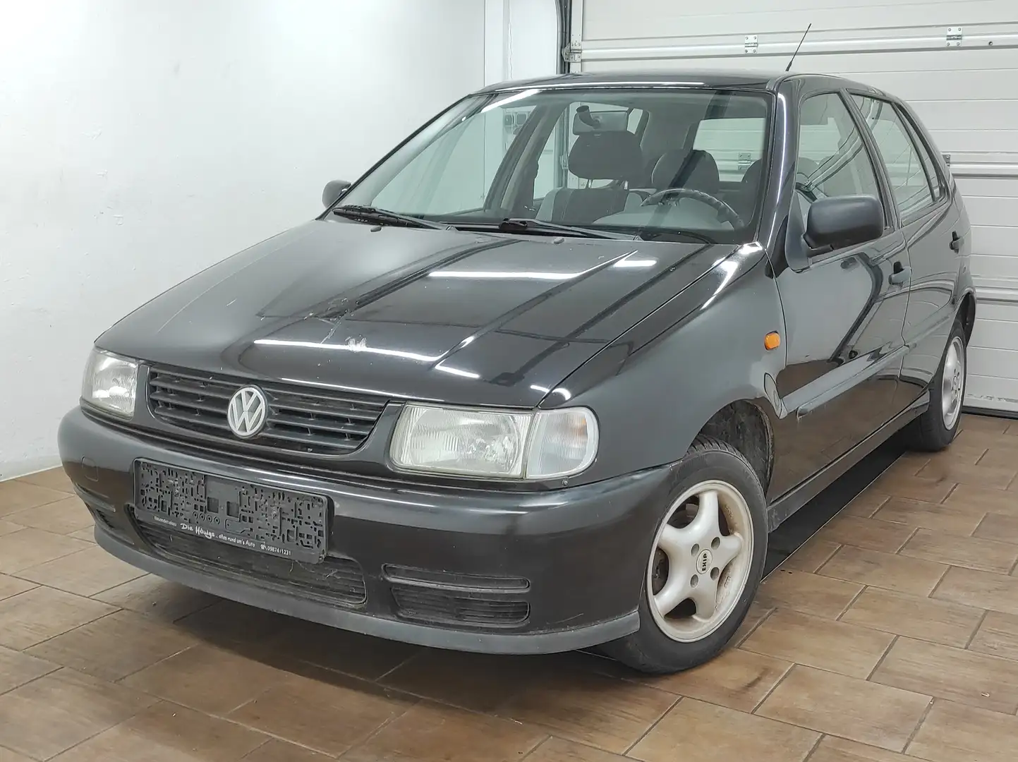 Volkswagen Polo 60 KLIMA SHZ *TÜV NEU* SERVO ALLWETTER CD AUX Black - 2