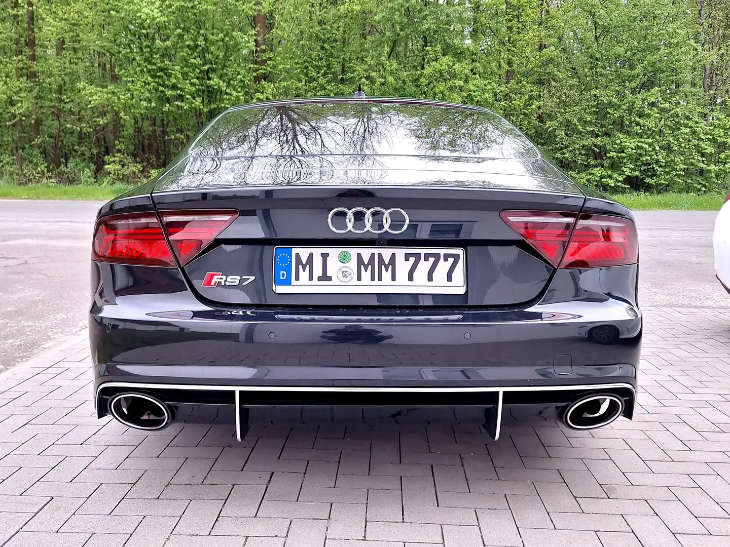 Audi S7 S7 Чорний - 2