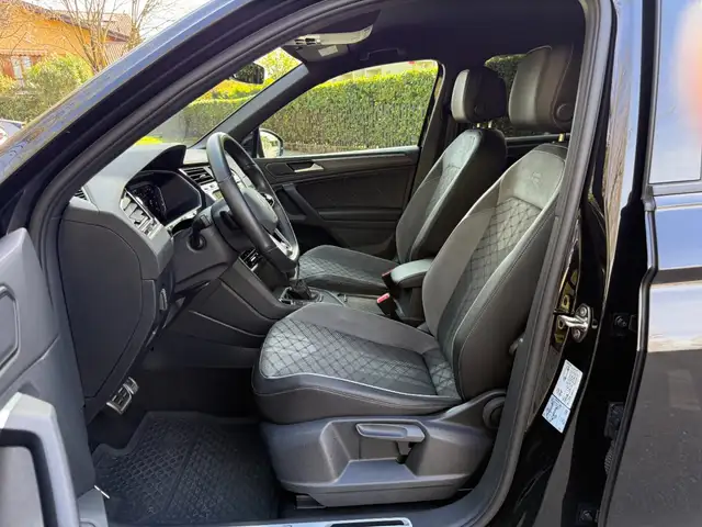 Volkswagen Tiguan view 6