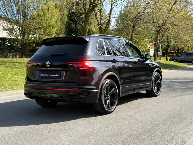 Volkswagen Tiguan view 10
