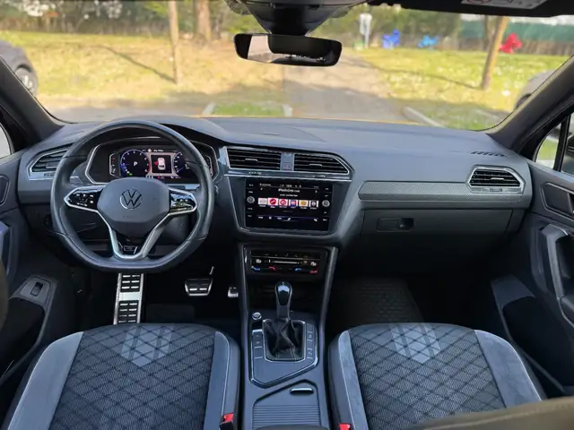 Volkswagen Tiguan view 9