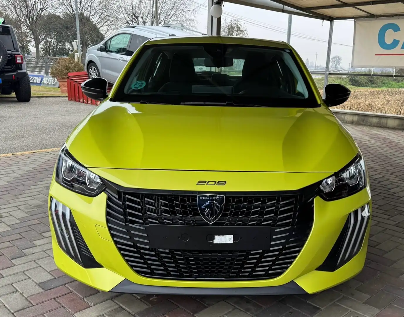 Peugeot 208 1.2 puretech Active s Gelb - 2